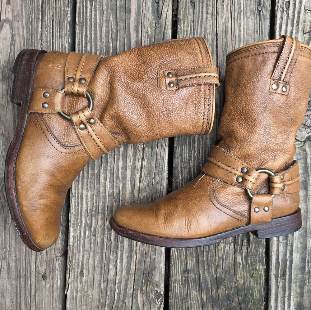 Frye Maxine Trapunto Shortie Boots – Distressed Leather – Size 6.5 - Picture 6 of 11